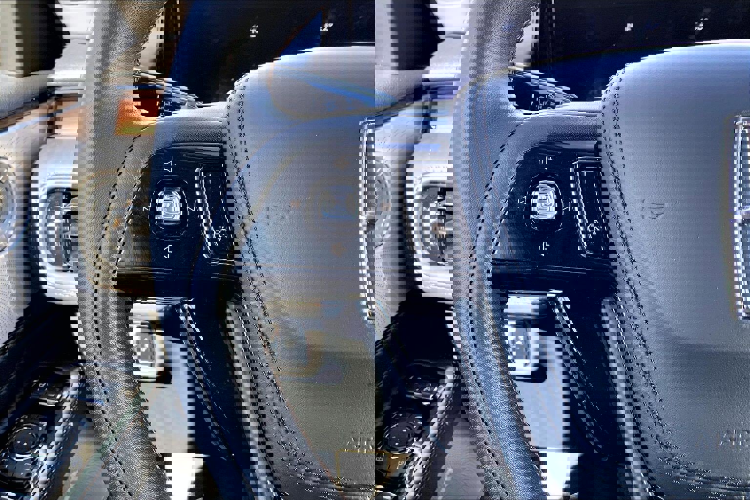 Used 2025 Lincoln Aviator Reserve w/ Equipment Group 201A image 21