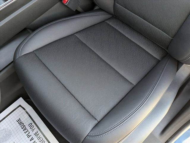 New 2026 Chevrolet Equinox LT w/ Convenience Package II image 4