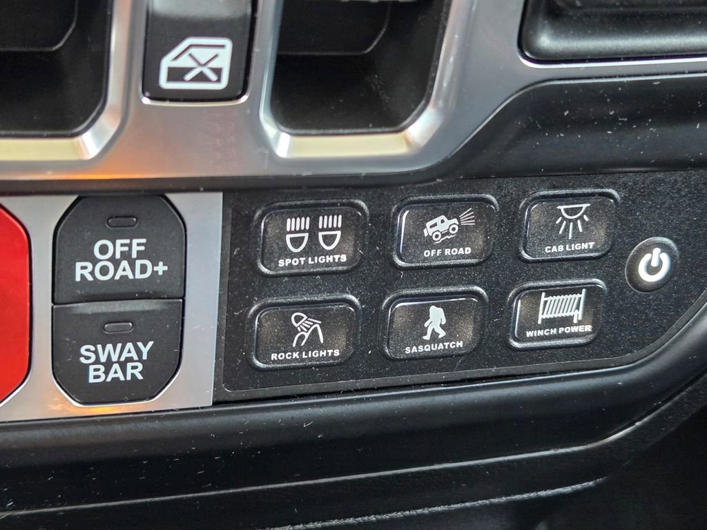 Used 2022 Jeep Wrangler Unlimited Rubicon w/ Xtreme Recon 35" Tire Package image 23