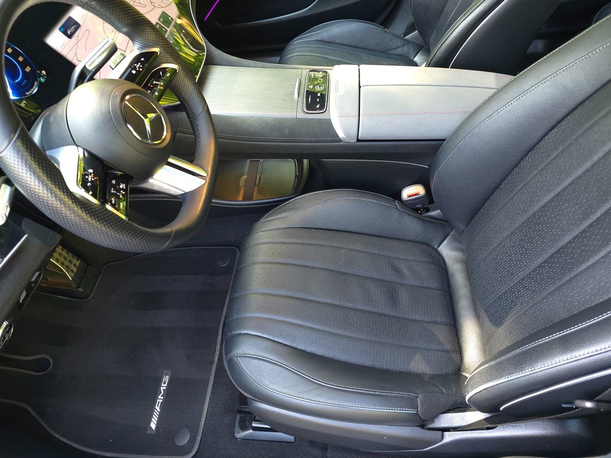 Used 2022 Mercedes-Benz EQS 580 4MATIC Sedan image 13