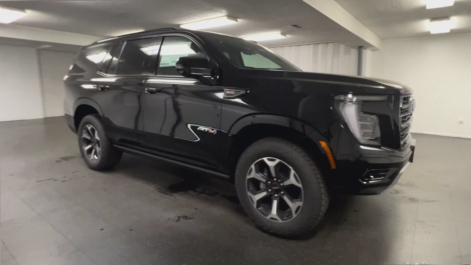 New 2026 GMC Yukon AT4 w/ AT4 Premium Package AWD/4WD image 22