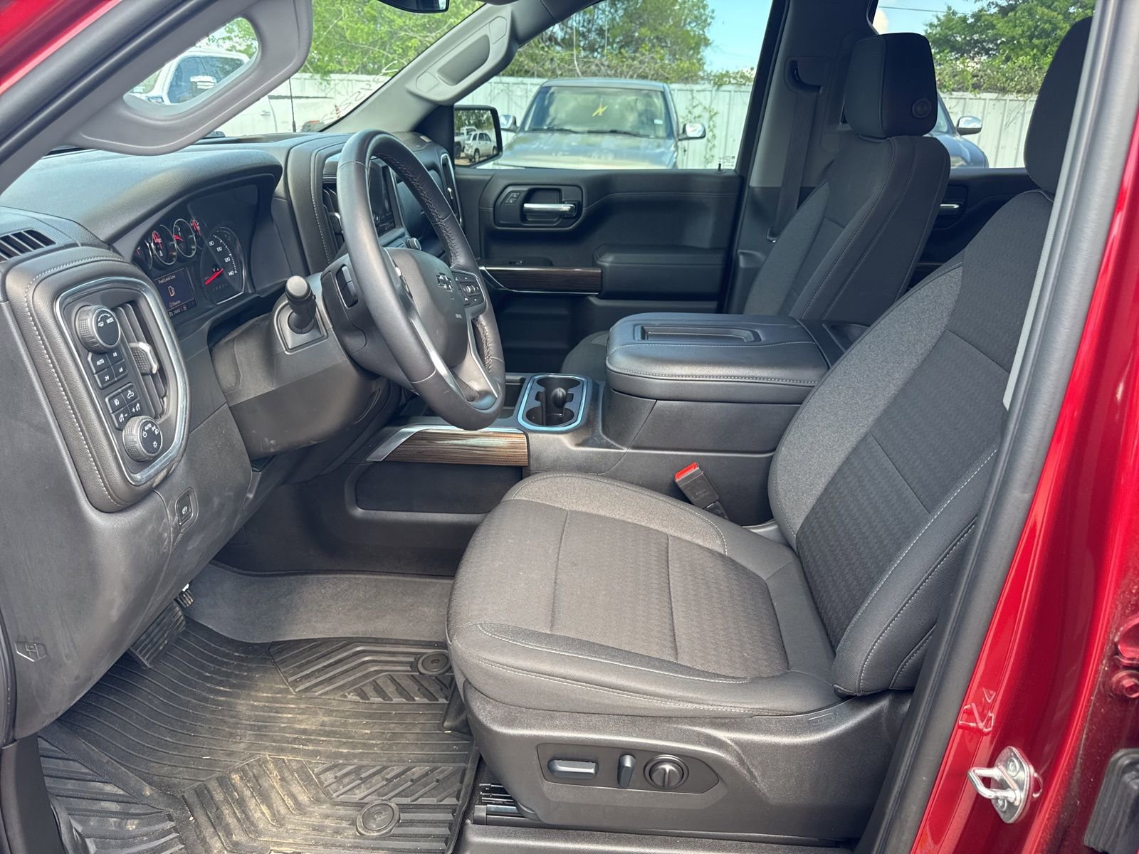 Used 2022 Chevrolet Silverado 1500 LT Trail Boss w/ Bed Protection Package image 13