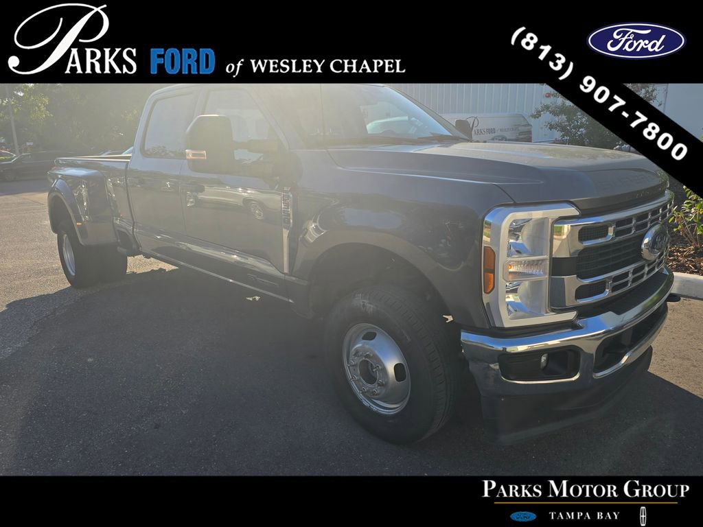 Used 2024 Ford F350 XLT AWD/4WD image 3