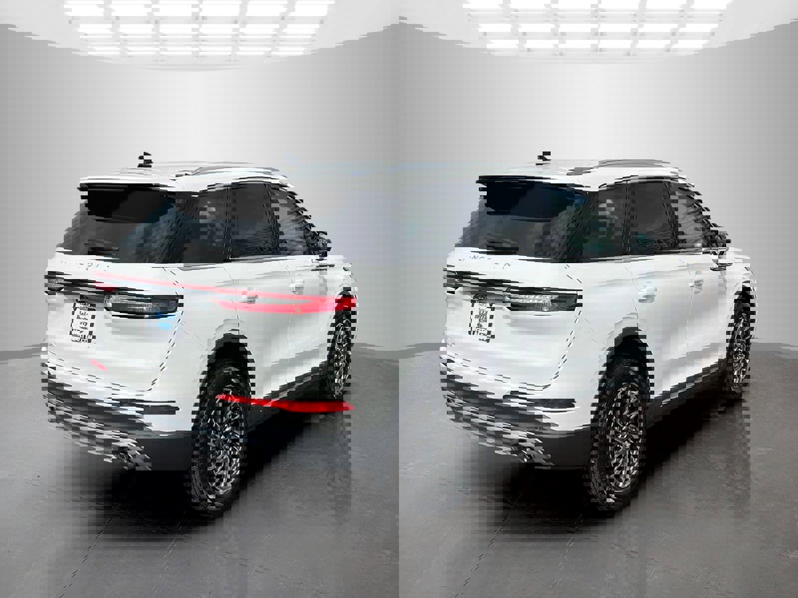 Used 2020 Lincoln Corsair FWD w/ Equipment Group 101A image 4