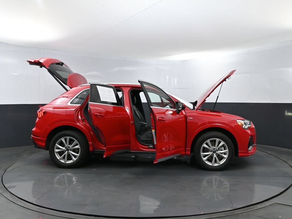 Certified 2025 Audi Q3 2.0T Premium AWD/4WD image 28