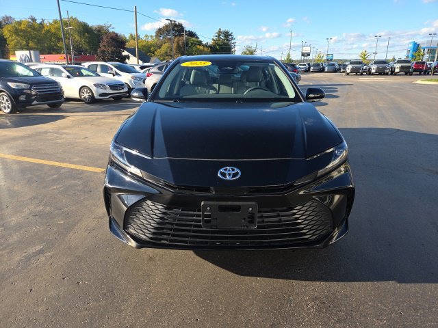 Used 2025 Toyota Camry LE w/ Convenience Package AWD/4WD image 2