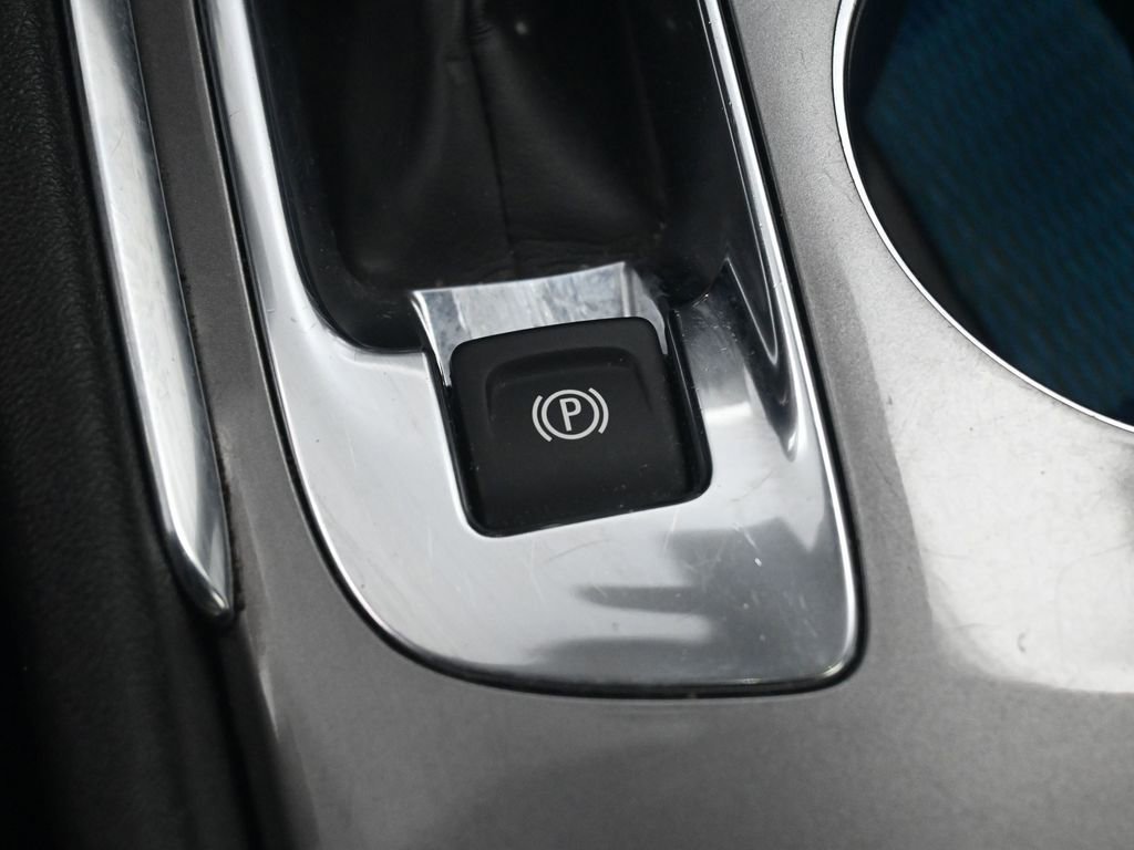 Used 2023 Chevrolet Malibu LT image 31