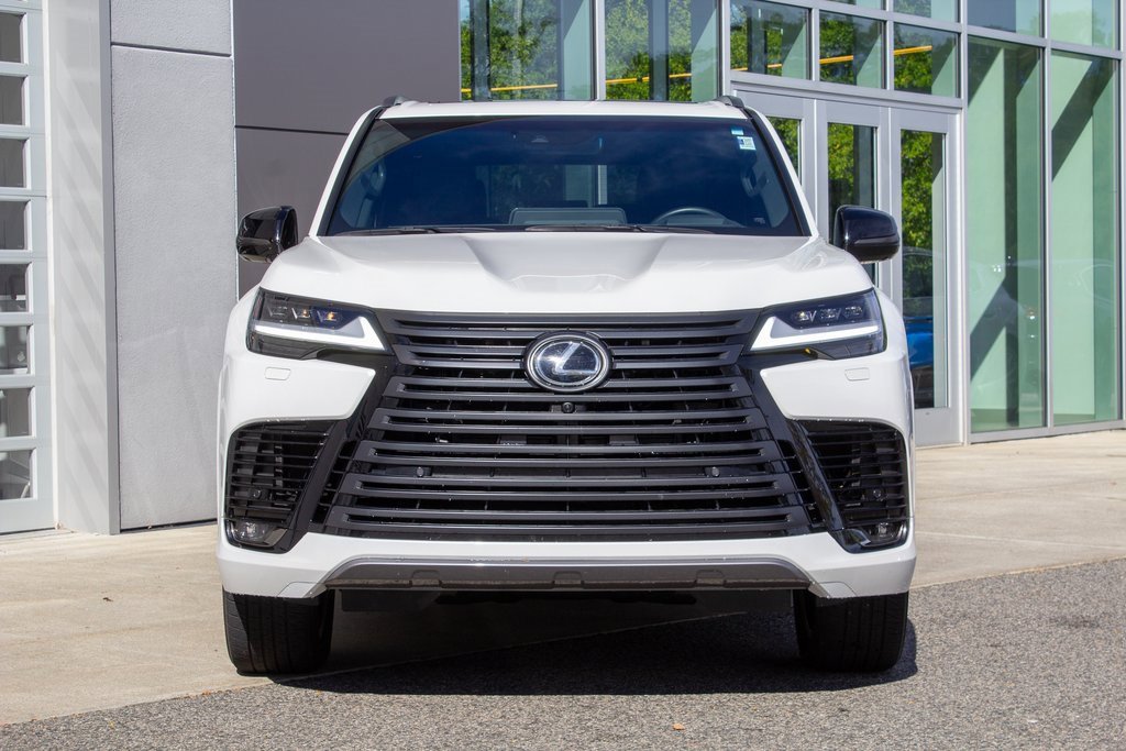 Used 2024 Lexus LX 600 4WD w/ Luxury Package image 2