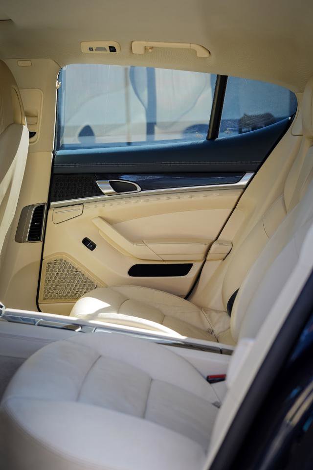 Used 2012 Porsche Panamera S RWD image 20