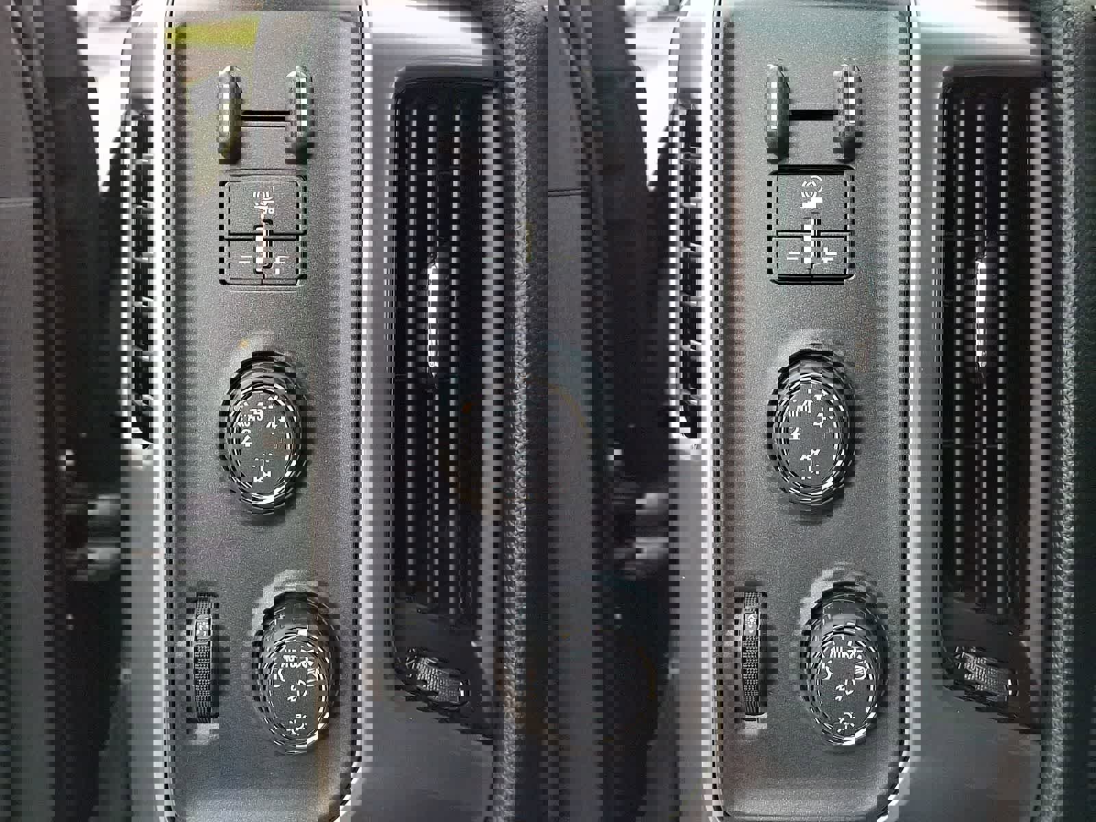 Used 2016 Chevrolet Silverado 1500 LT w/ All Star Edition image 27