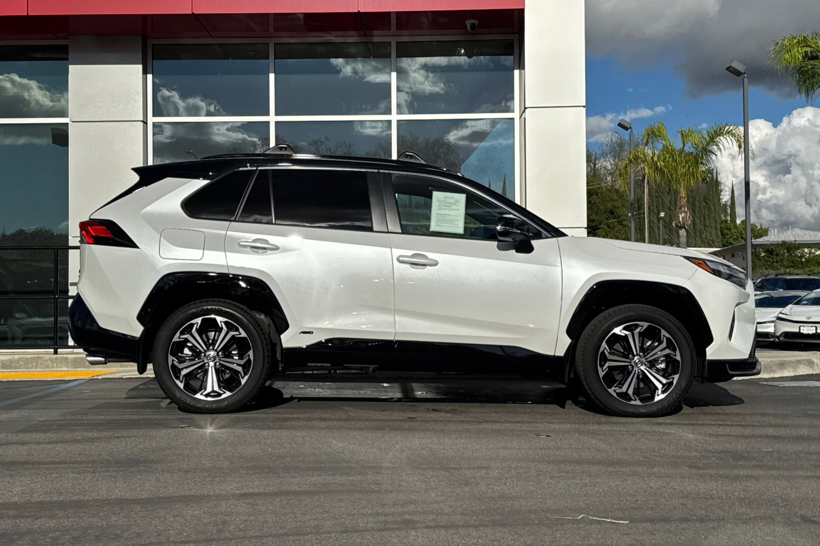 Certified 2025 Toyota RAV4 XSE image 4