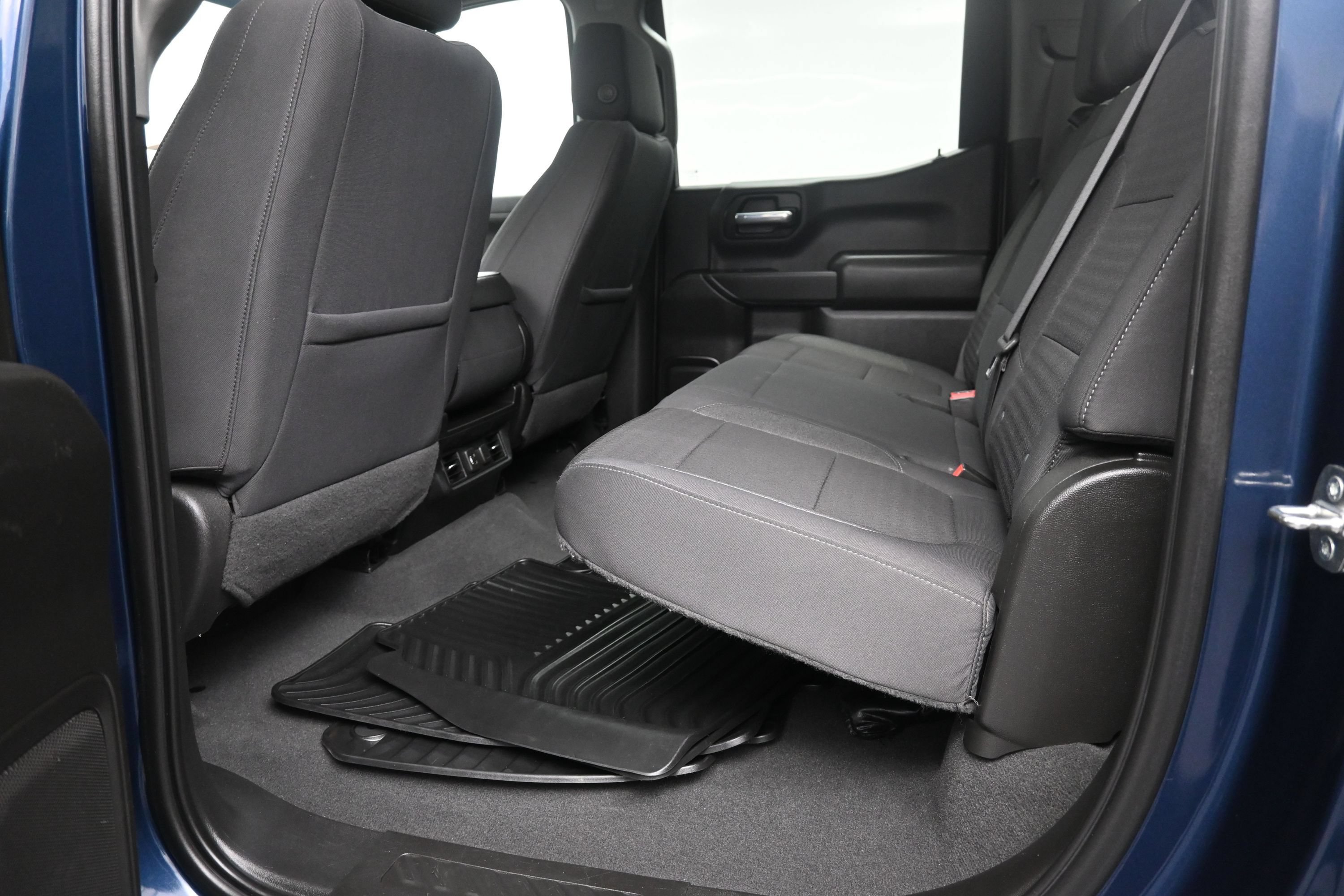 Used 2021 Chevrolet Silverado 1500 LT AWD/4WD image 18