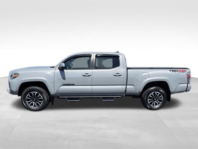 Used 2021 Toyota Tacoma TRD Sport AWD/4WD image 13