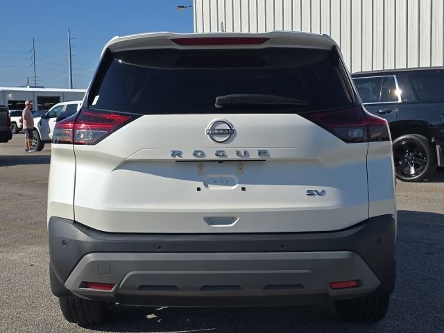 Used 2023 Nissan Rogue SV FWD image 4