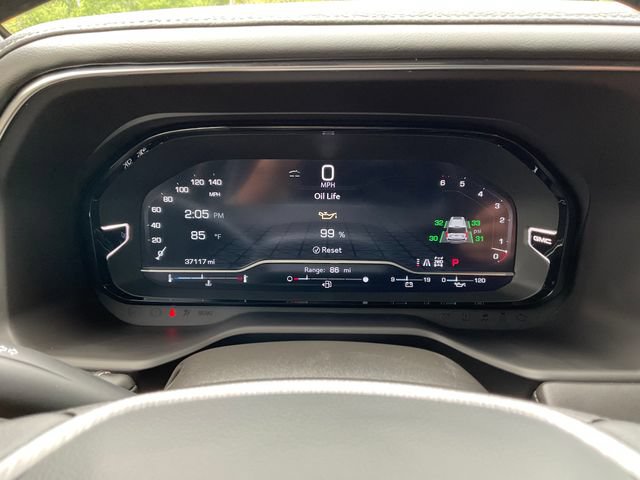Used 2023 GMC Yukon Denali Ultimate AWD/4WD image 17