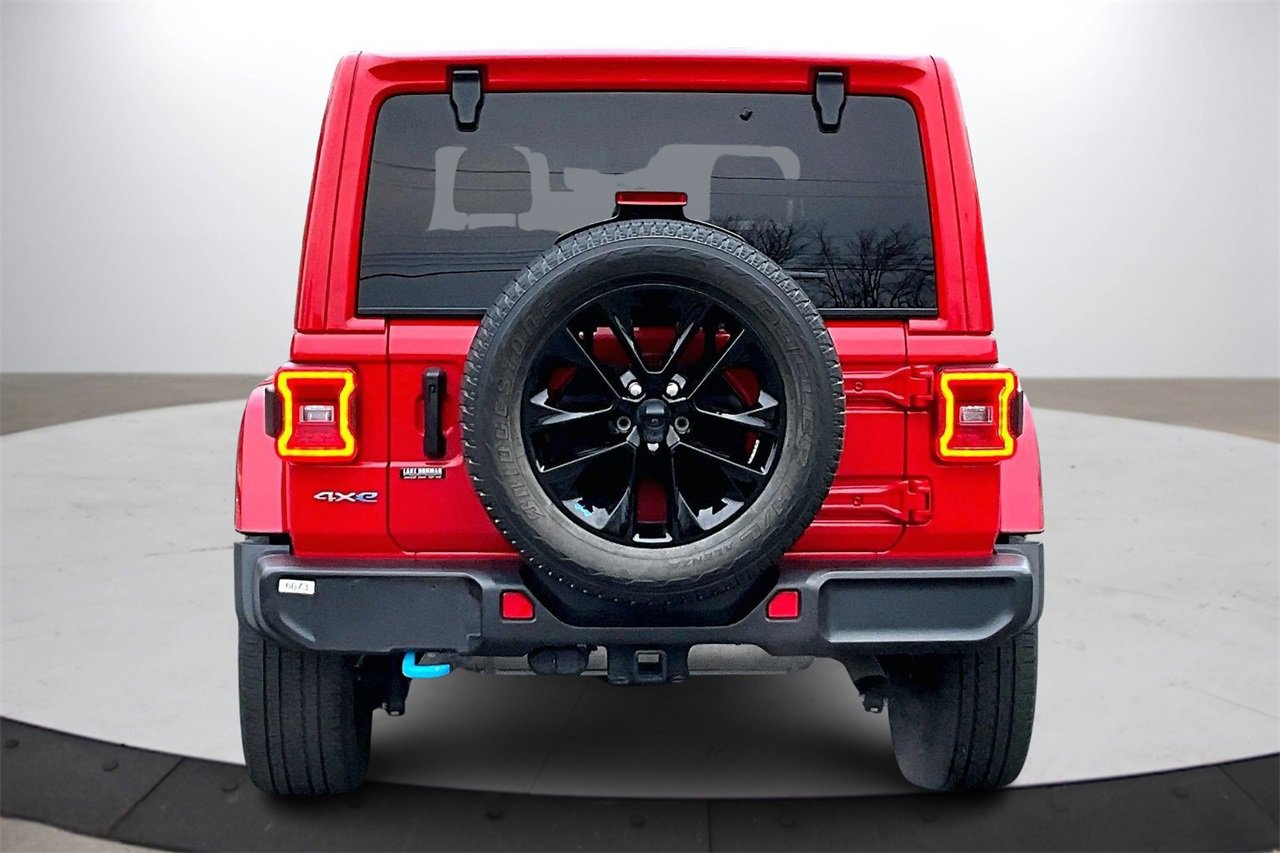 Used 2023 Jeep Wrangler Unlimited Sahara w/ Cold Weather Group image 7