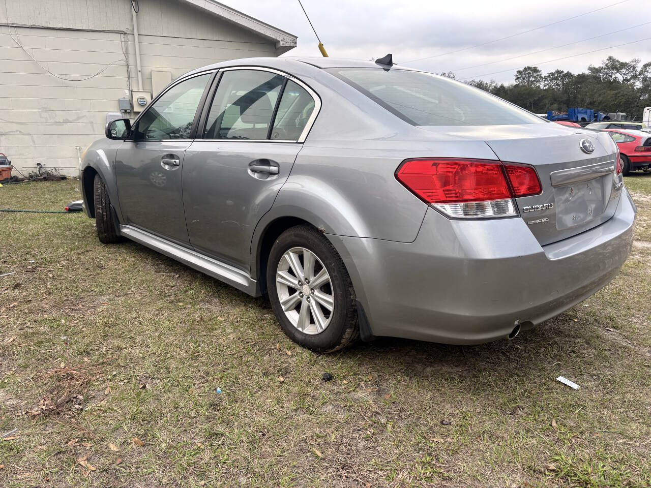 Used 2011 Subaru Legacy 2.5i Limited AWD/4WD image 5