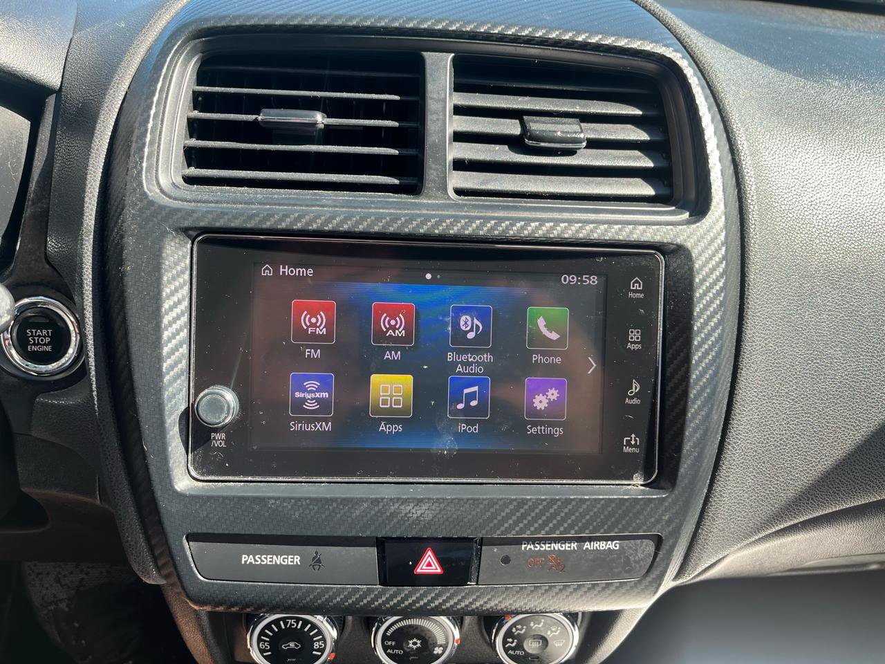 Used 2018 Mitsubishi Outlander Sport SE AWD/4WD image 18