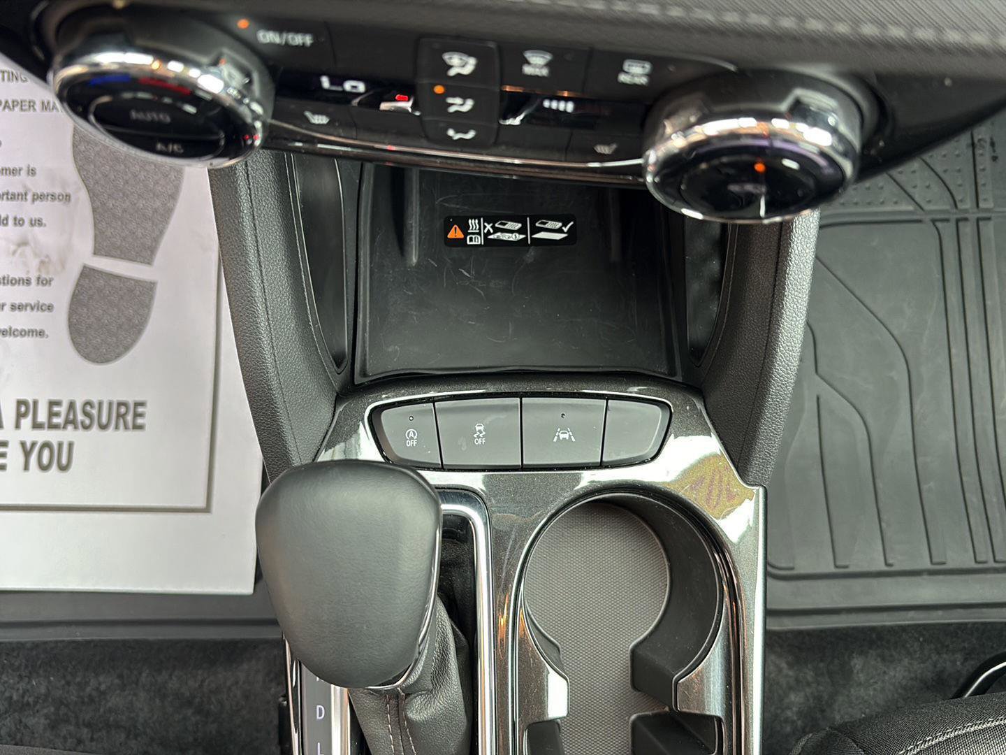 Used 2025 Chevrolet TrailBlazer LT w/ Convenience Package FWD image 18