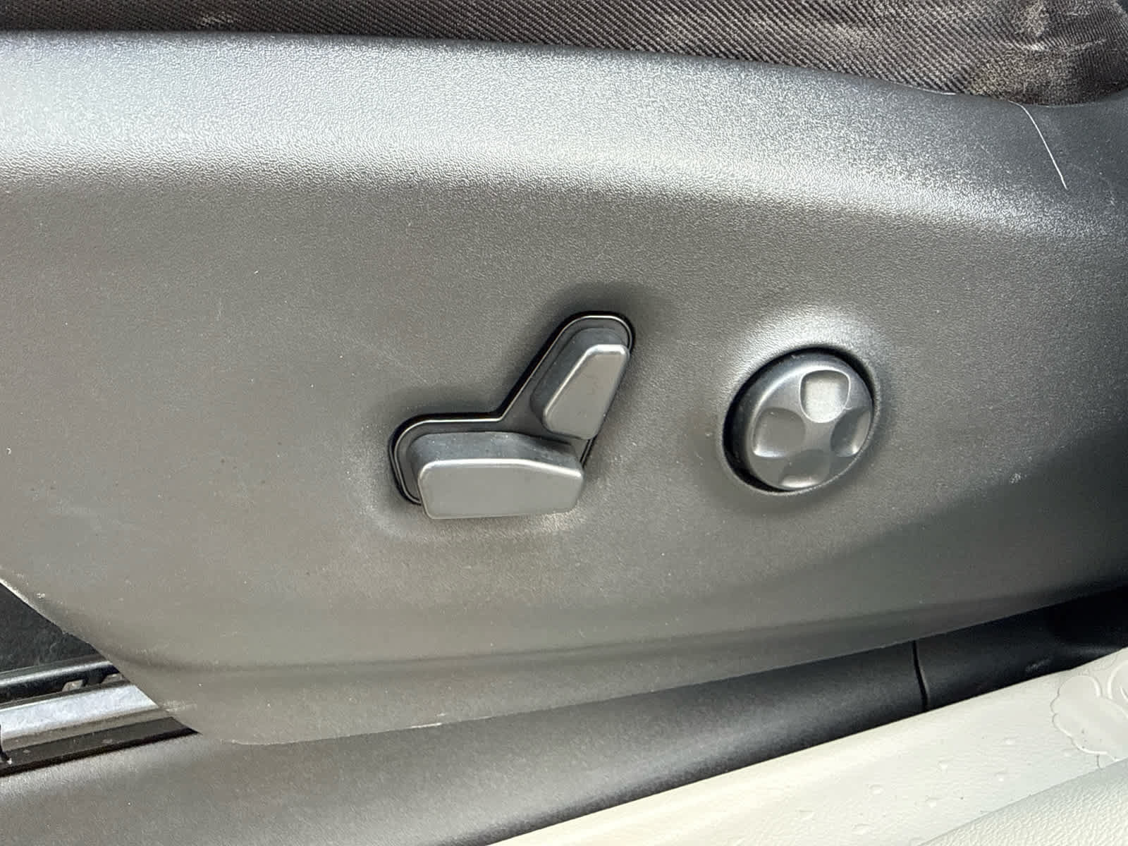Used 2021 Chrysler Voyager Lxi FWD image 11
