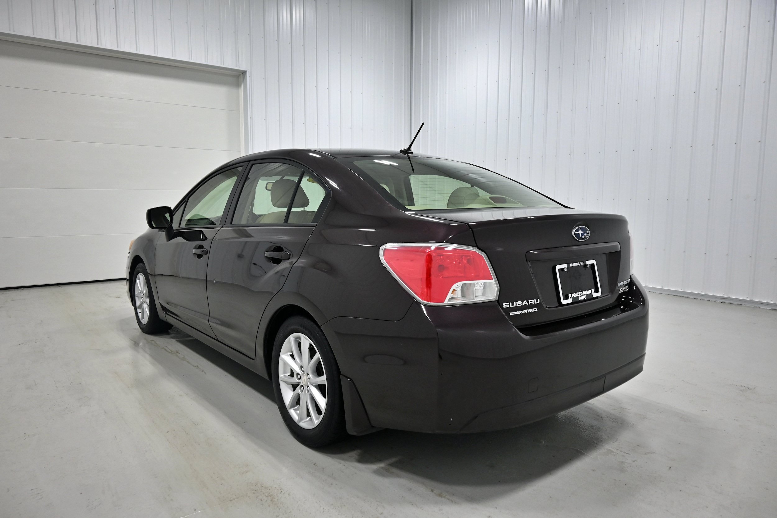 Used 2013 Subaru Impreza 2.0i Premium w/ All-Weather Pkg AWD/4WD image 23