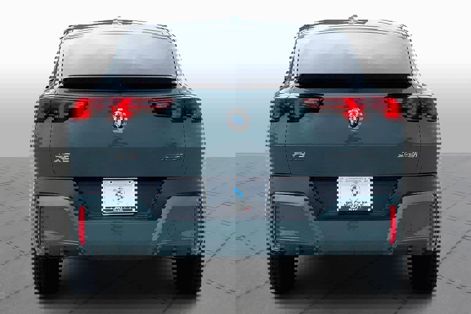 Certified 2025 BMW X2 xDrive28i image 4