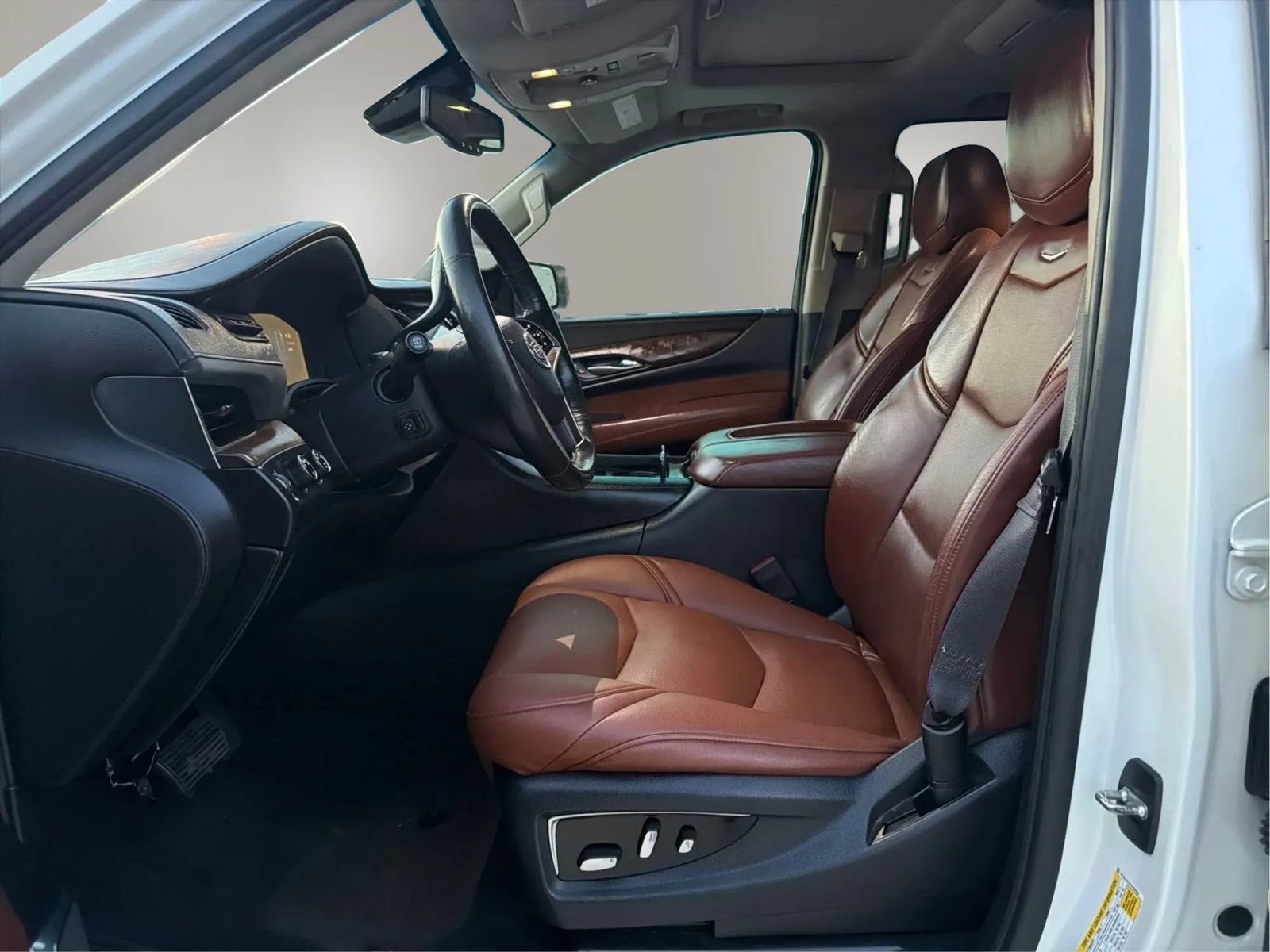 Used 2015 Cadillac Escalade ESV Premium AWD/4WD image 11