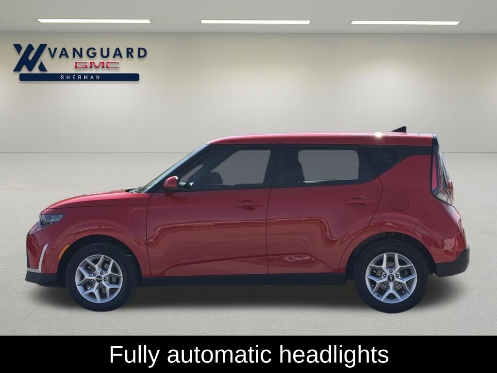 Used 2024 Kia Soul LX w/ Option Group 015 image 4
