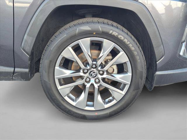 Used 2023 Toyota RAV4 XLE Premium FWD image 22