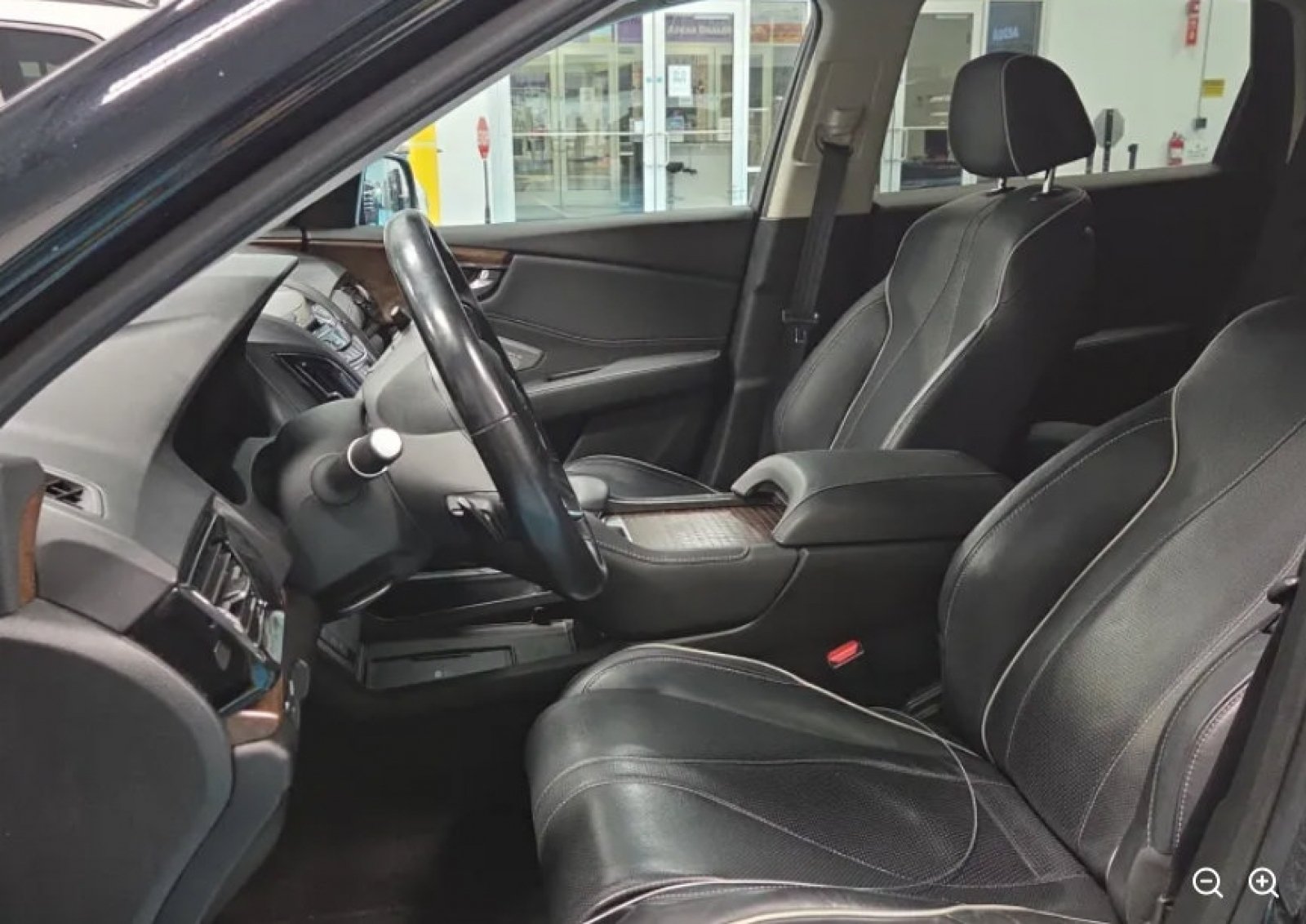 Used 2022 Acura RDX AWD w/ Advance Package image 9