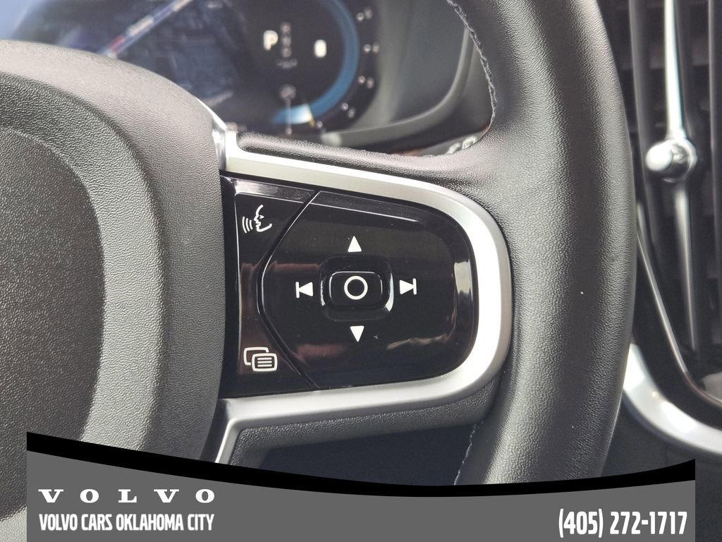 Certified 2025 Volvo V60 B5 Cross Country Plus image 28