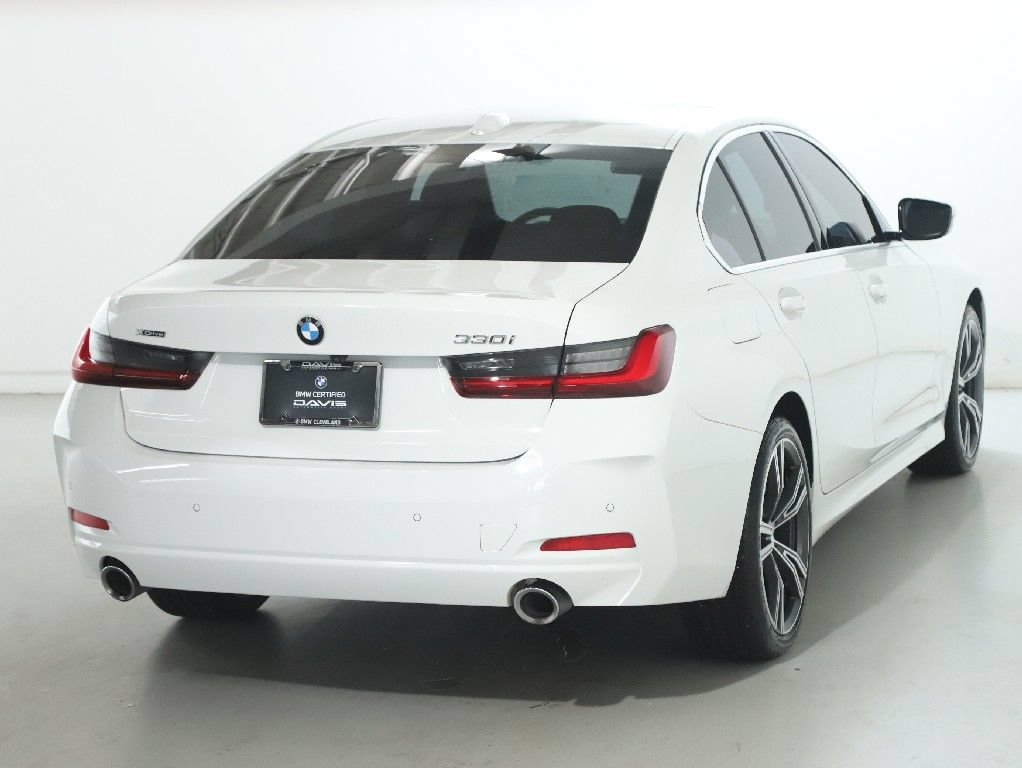 Used 2023 BMW 330i xDrive Sedan w/ Premium Package AWD/4WD image 46
