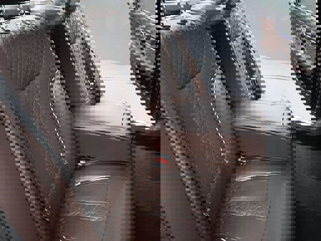 Used 2016 BMW 740i RWD image 19