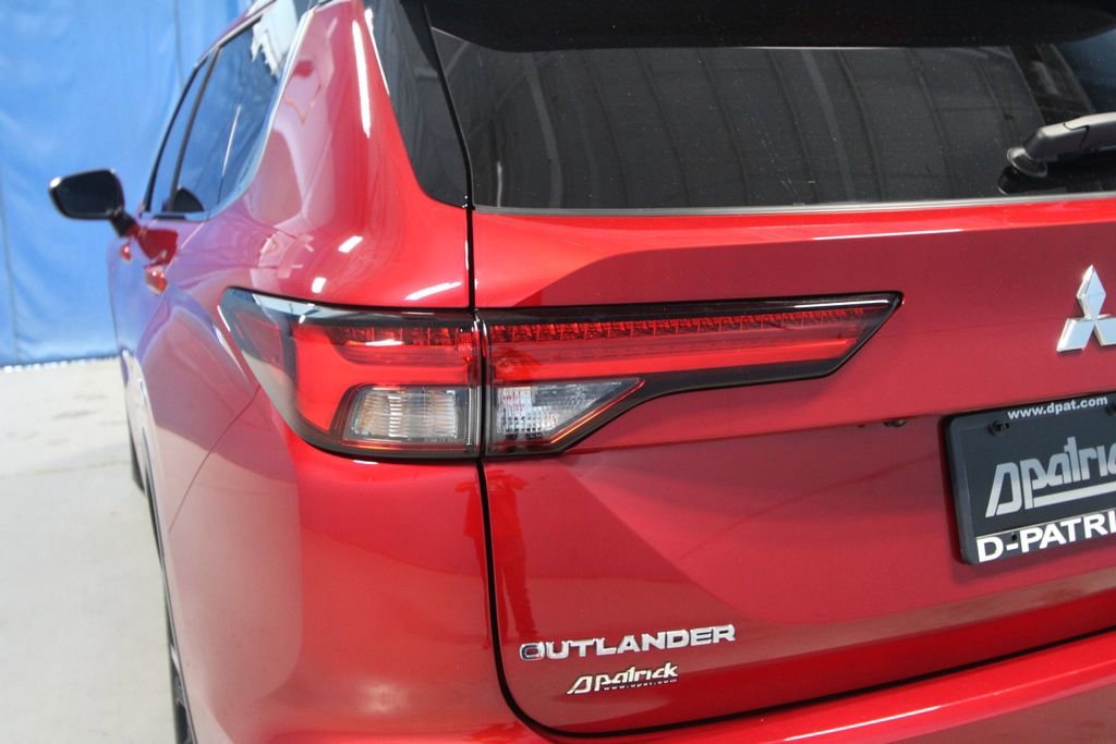 Used 2024 Mitsubishi Outlander SEL image 39