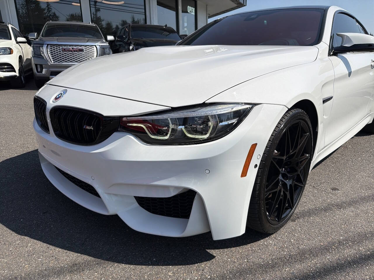 Used 2018 BMW M4 Coupe w/ Competition Package RWD image 14