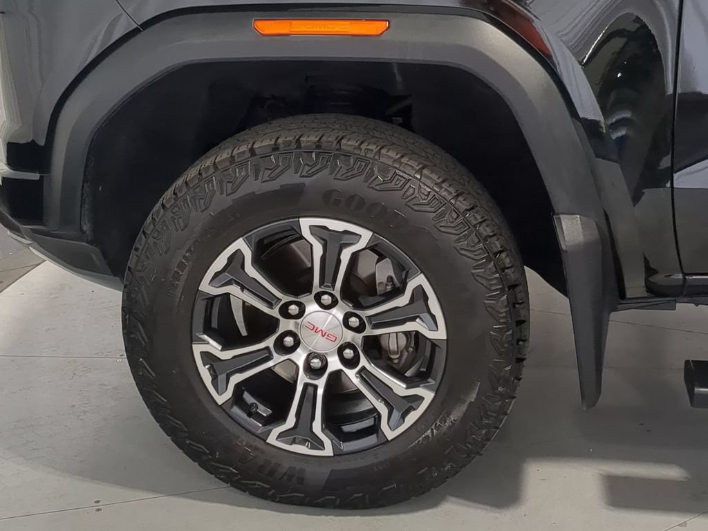 Used 2023 GMC Canyon AT4 w/ AT4 Premium Package AWD/4WD image 17