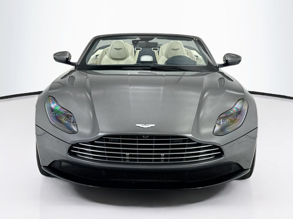 Used 2023 Aston Martin DB11 Volante RWD image 2