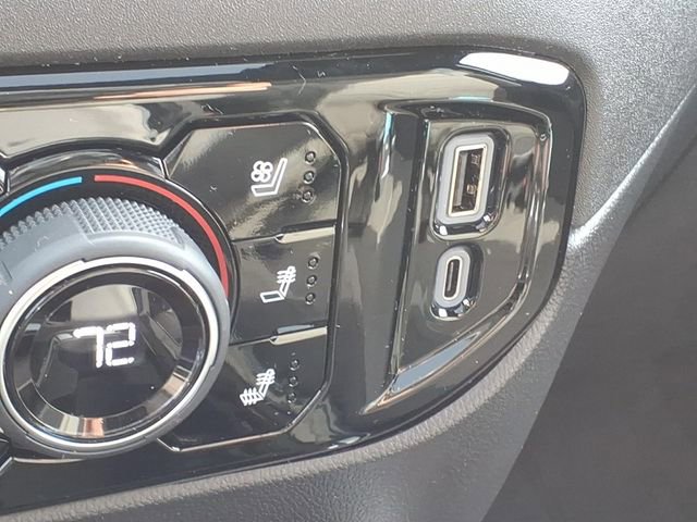 Used 2023 Chevrolet Silverado 1500 ZR2 w/ Technology Package image 19