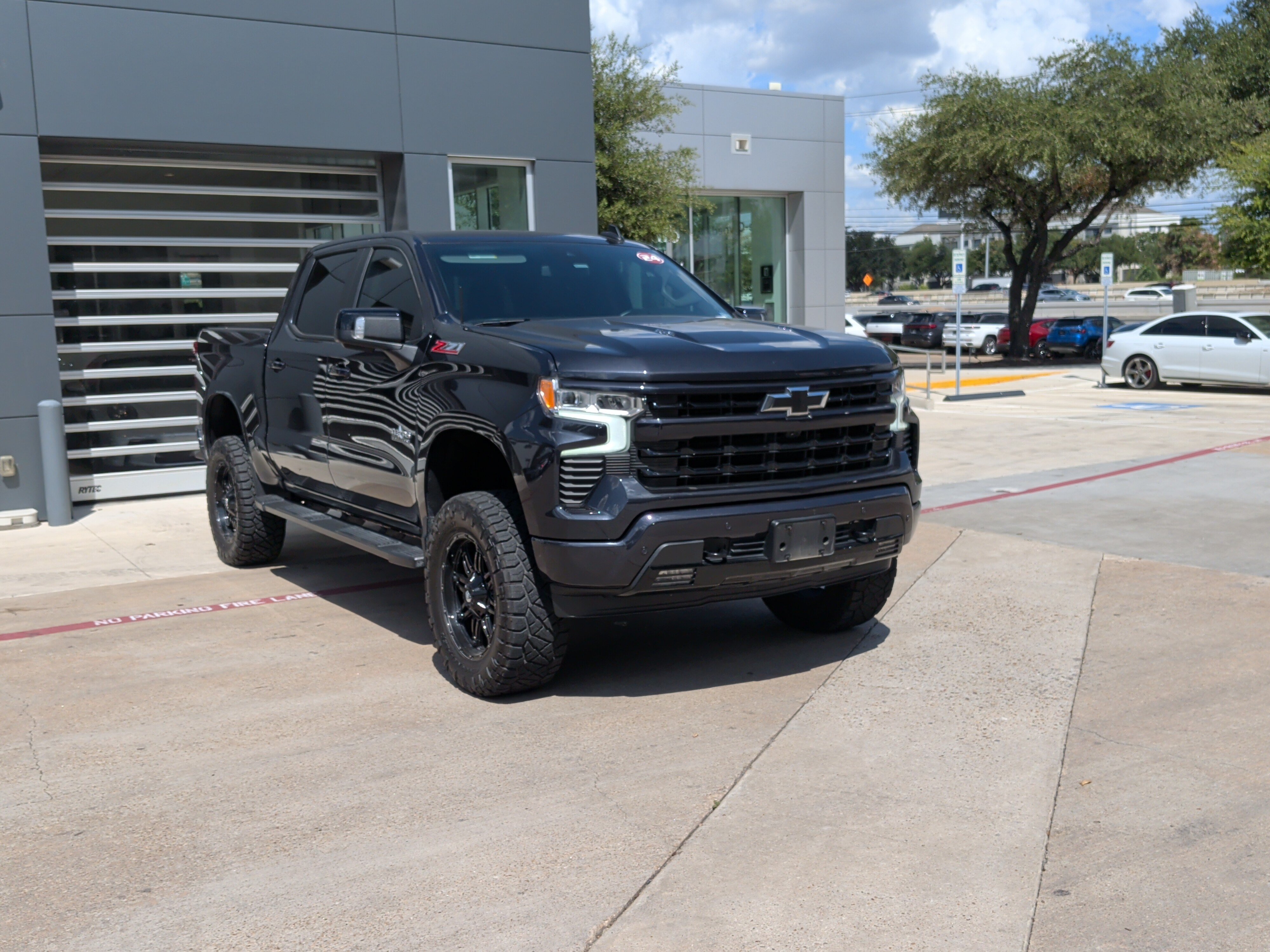 Used 2024 Chevrolet Silverado 1500 RST AWD/4WD image 2