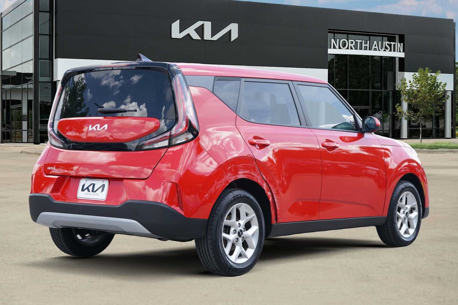 Certified 2024 Kia Soul LX w/ Option Group 015 FWD image 5