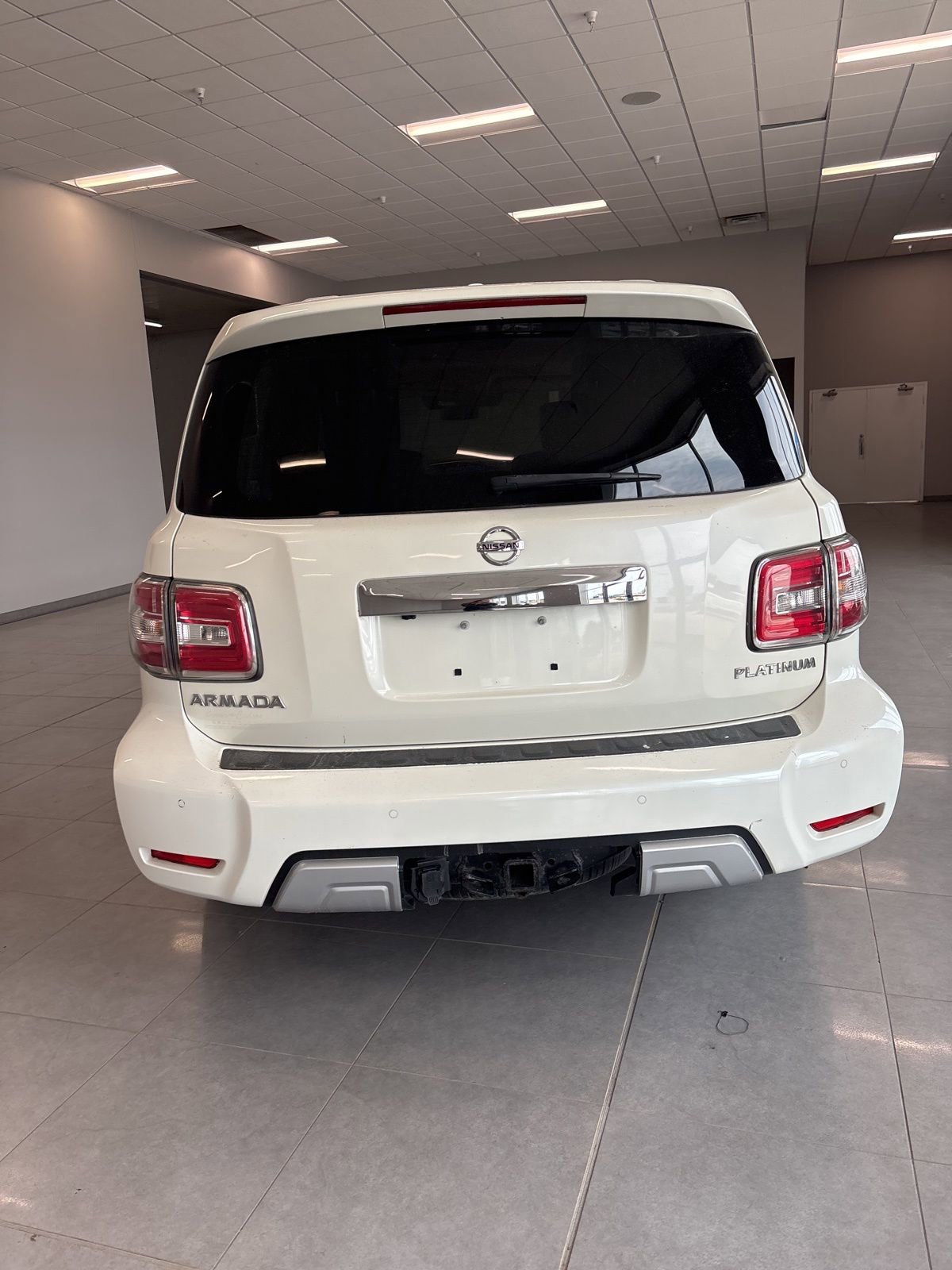 Used 2018 Nissan Armada Platinum image 7