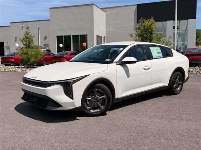 New 2026 Kia K4 FWD image 1