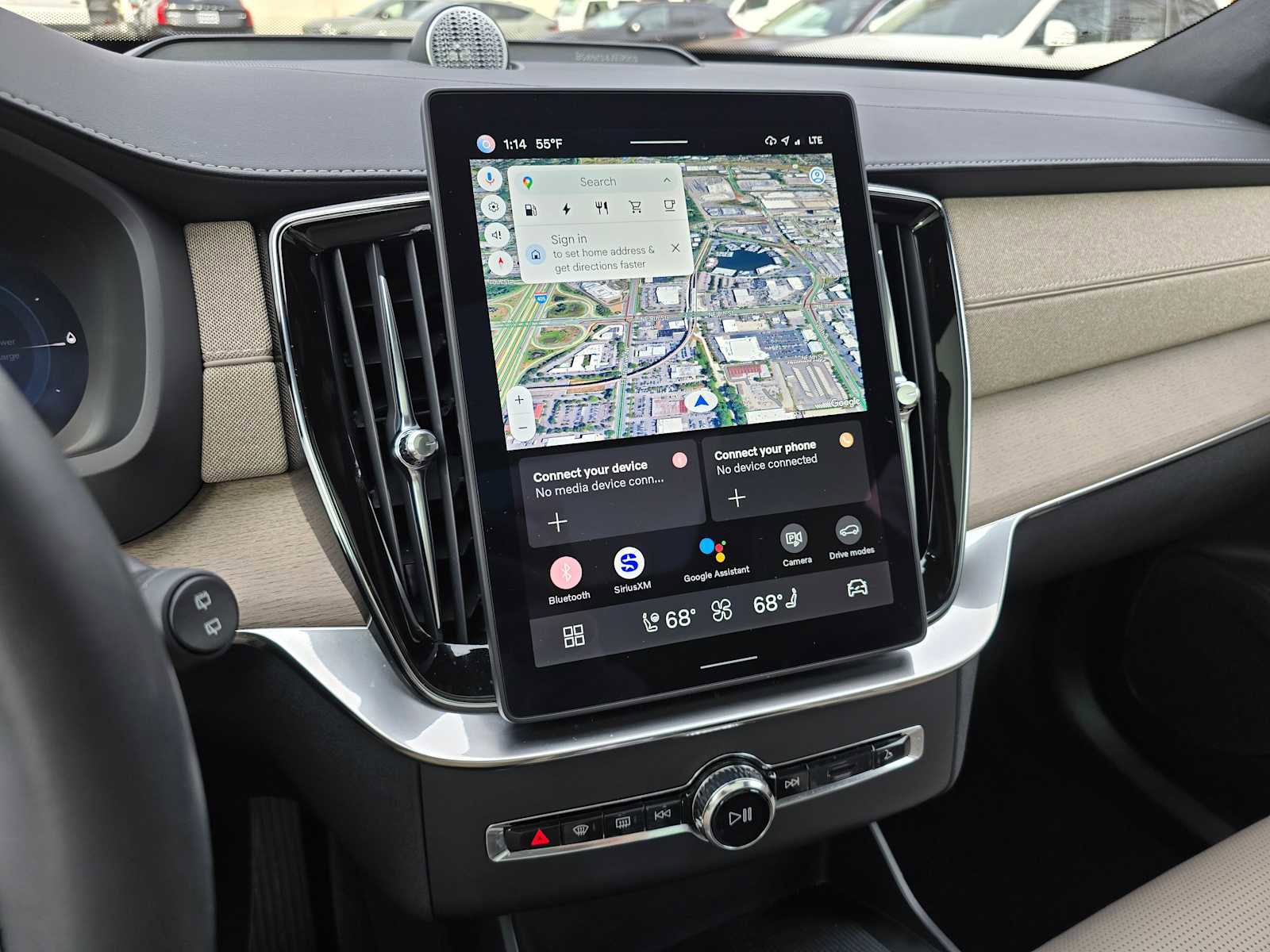 Certified 2025 Volvo XC90 T8 Ultra image 27