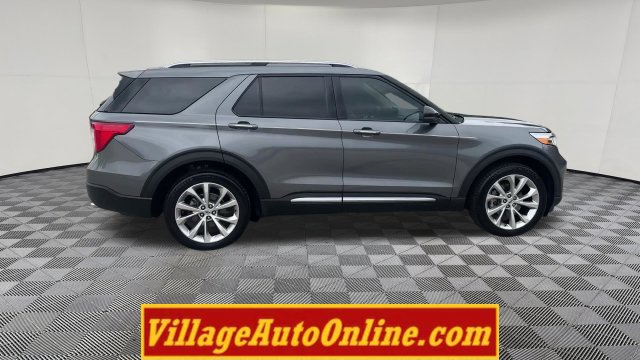 Used 2021 Ford Explorer Platinum w/ Equipment Group 601A AWD/4WD image 33