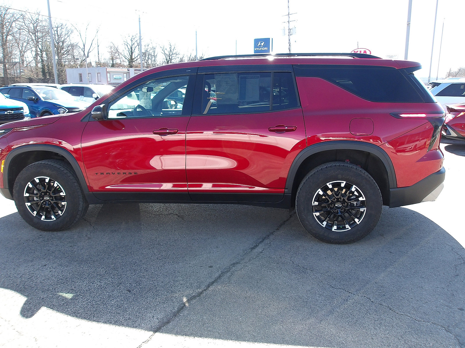 Certified 2025 Chevrolet Traverse Z71 w/ Driver Confidence Package AWD/4WD image 4