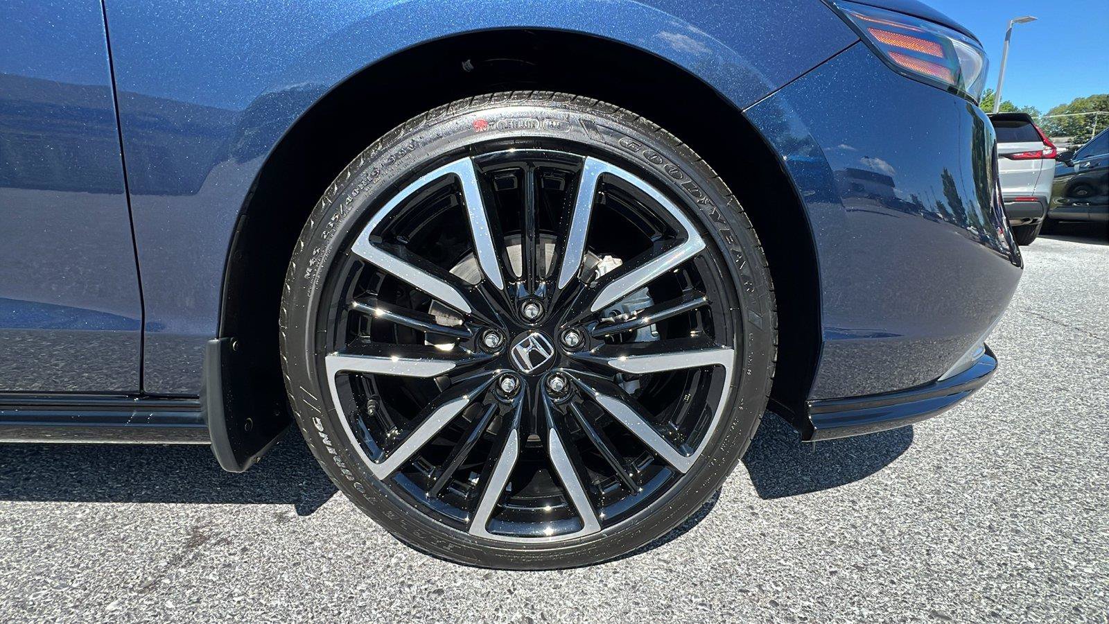 New 2026 Honda Accord Touring image 11