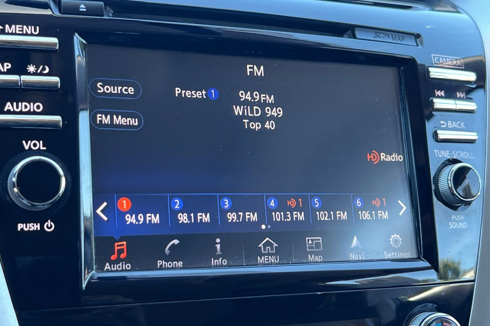 Used 2018 Nissan Murano Platinum w/ Cargo Package image 19