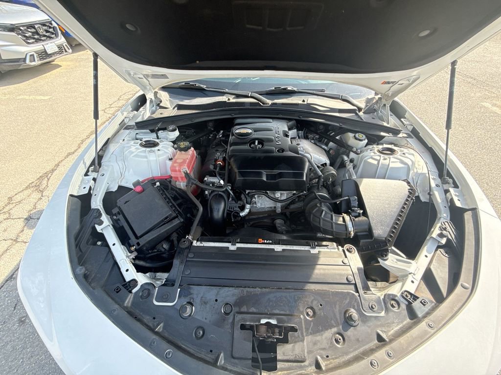 Used 2020 Chevrolet Camaro LT image 18