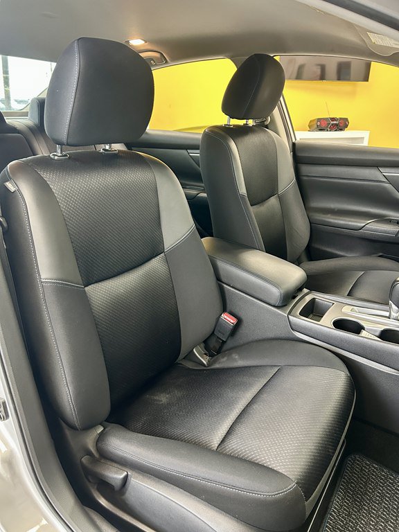 Used 2016 Nissan Altima 2.5 SR FWD image 15
