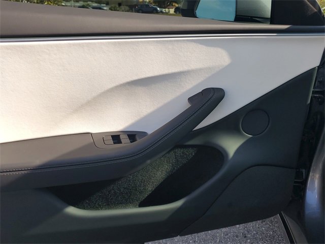 Used 2025 Tesla Model 3 Long Range image 18